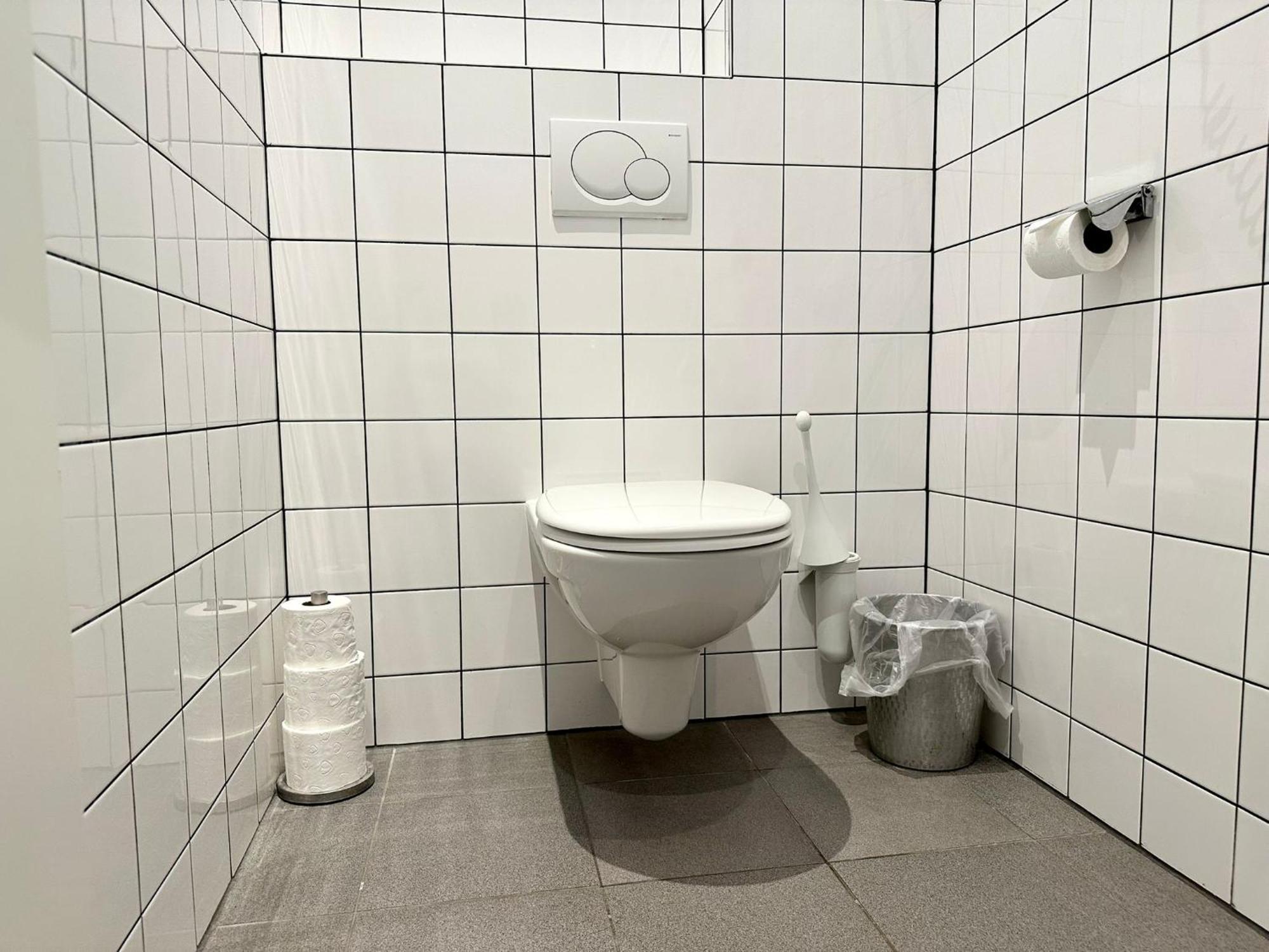 Very Central, 5 Min To Center, Self Check In 2* Vienna