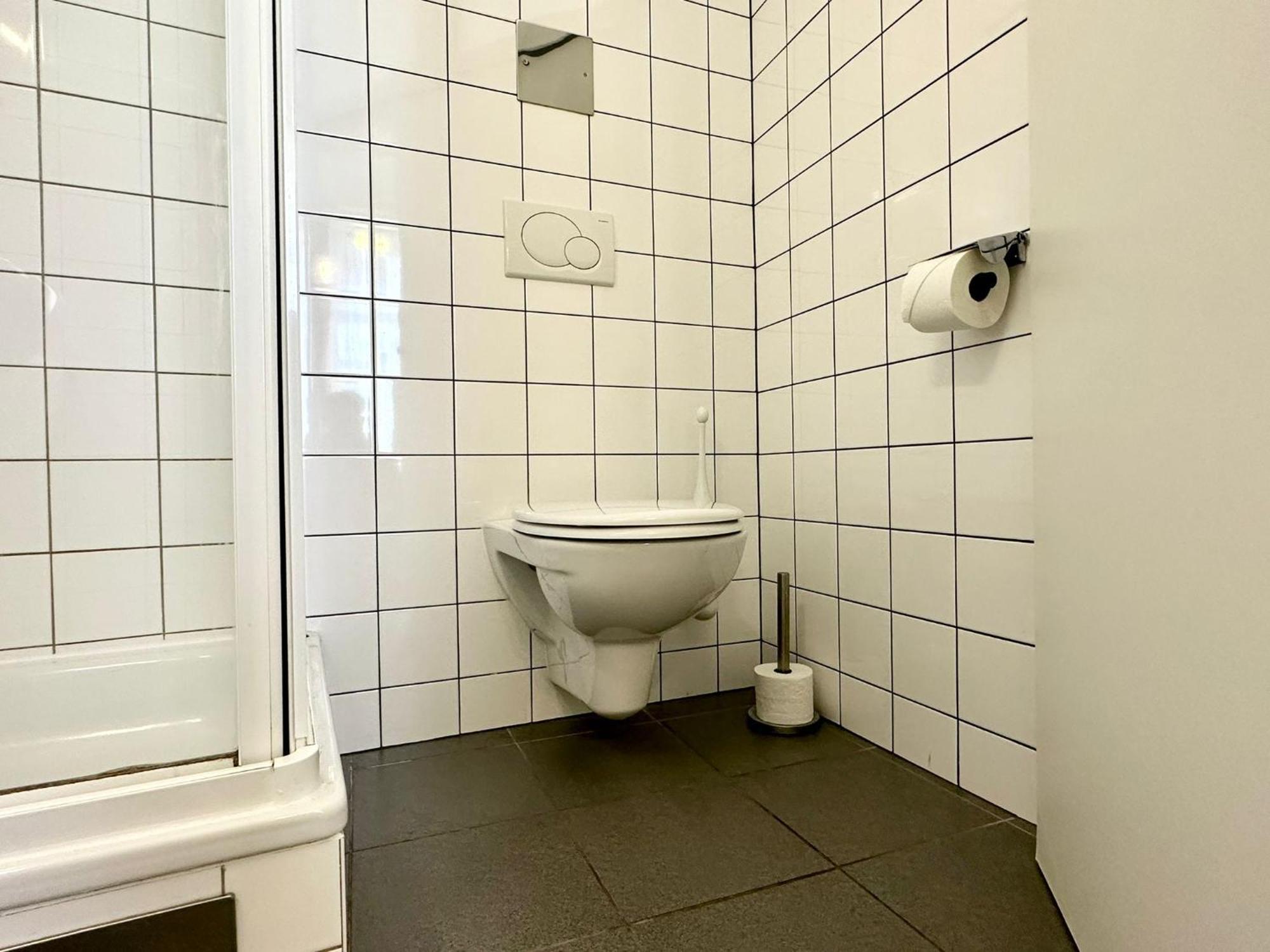 Very Central, 5 Min To Center, Self Check In 2* Vienna