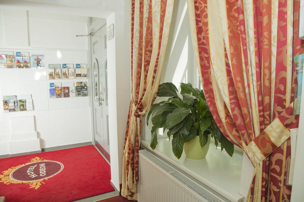 Odeon Hotel 2*
